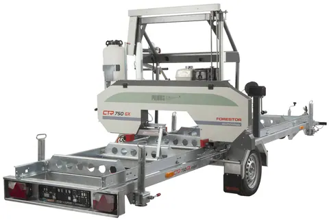 CTR 750 GX mobil részletfotó 2
